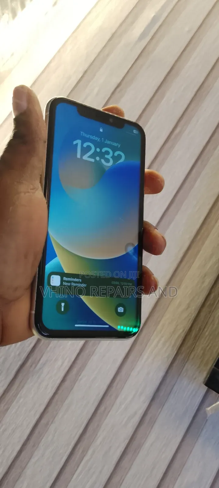 New Apple iPhone 11 64 GB White