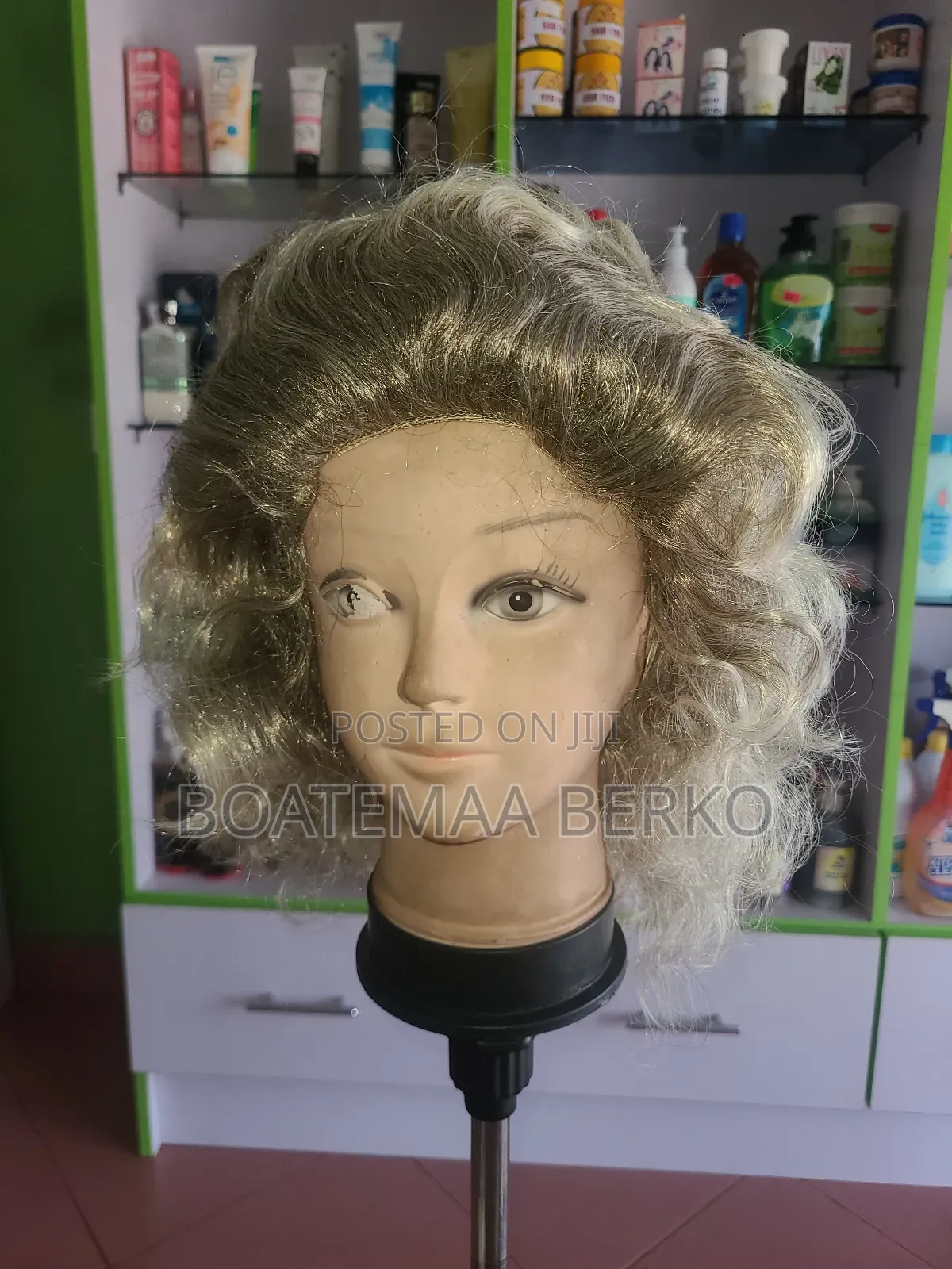 Bodywave Blond Short Wig