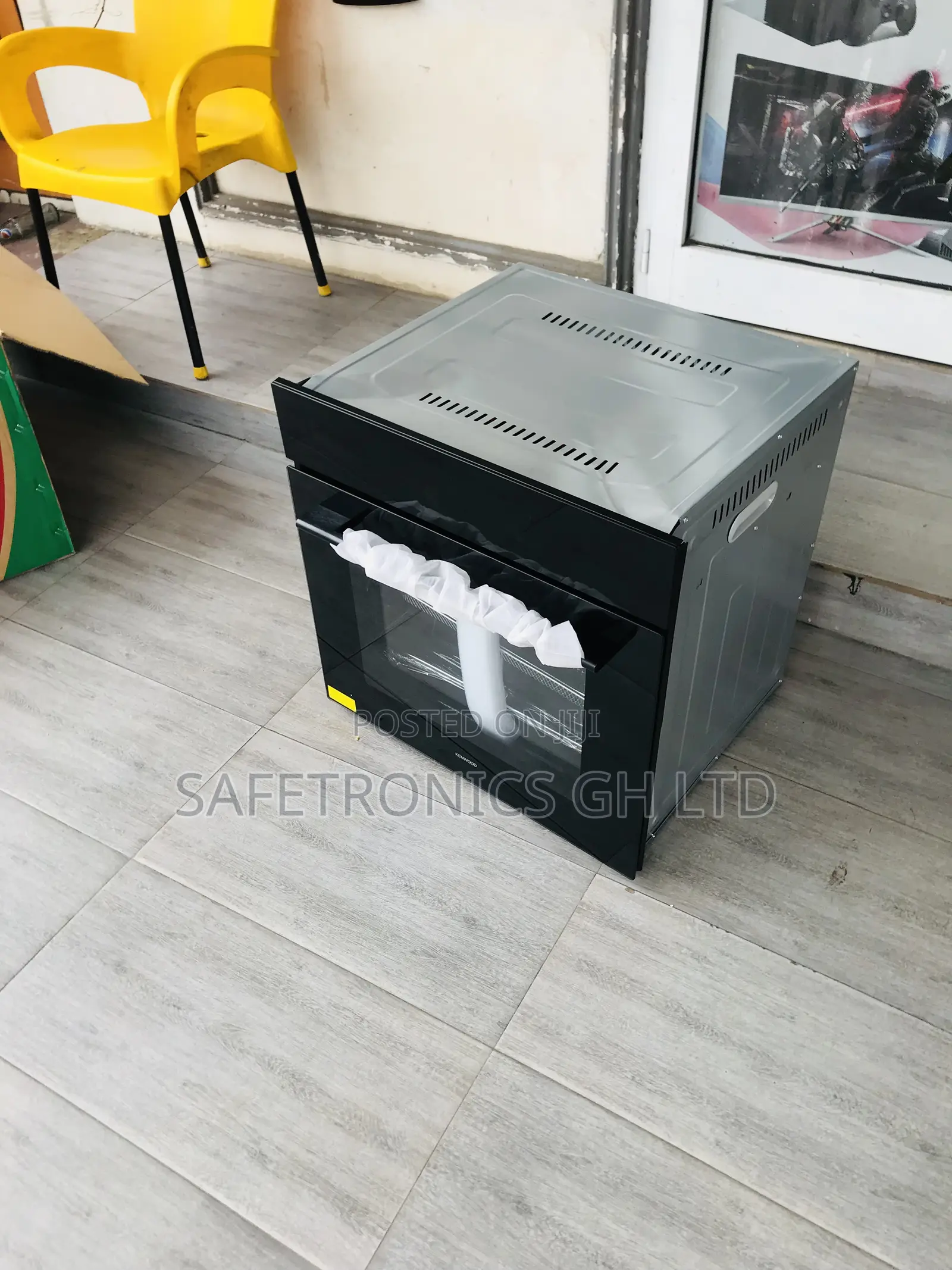 Shop Classic 90cm Tempered Black Glass Oven