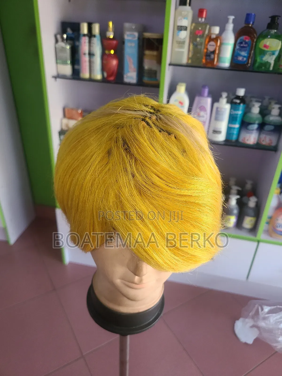 Golden Blonde Pixie Cut Wig