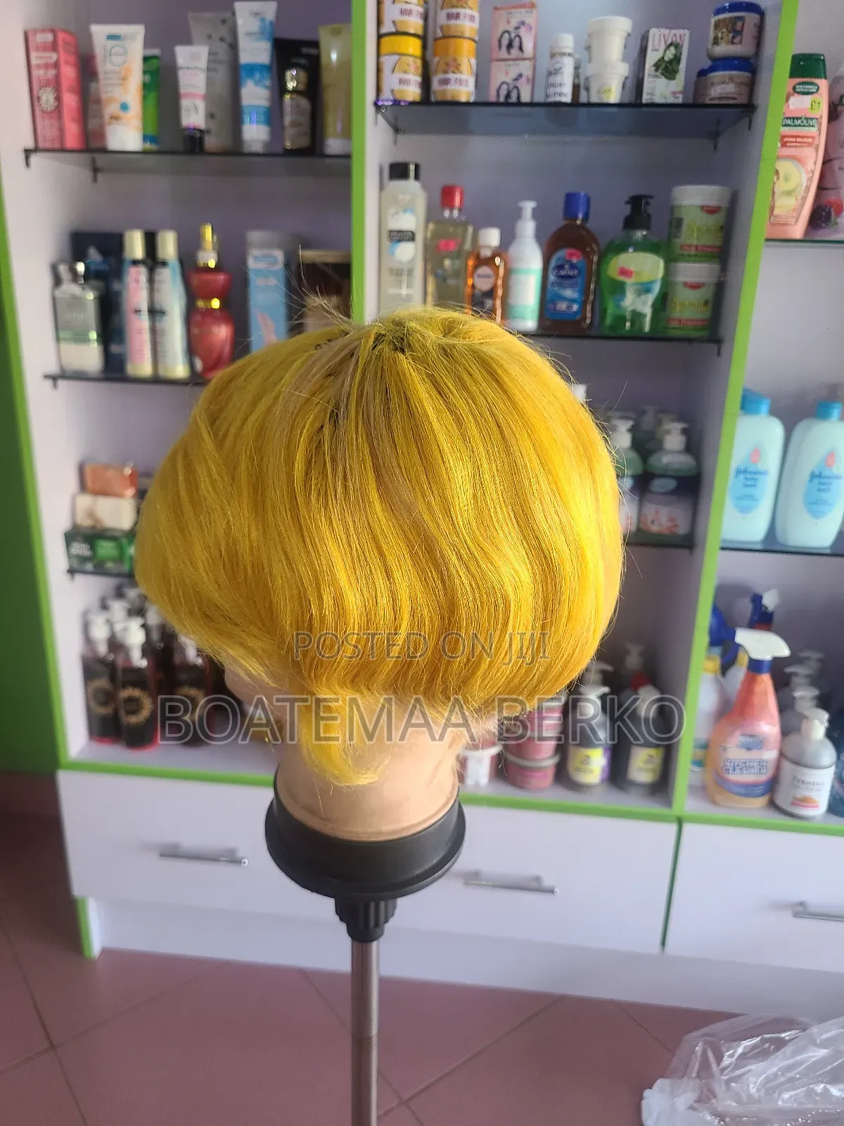Golden Blonde Pixie Cut Wig