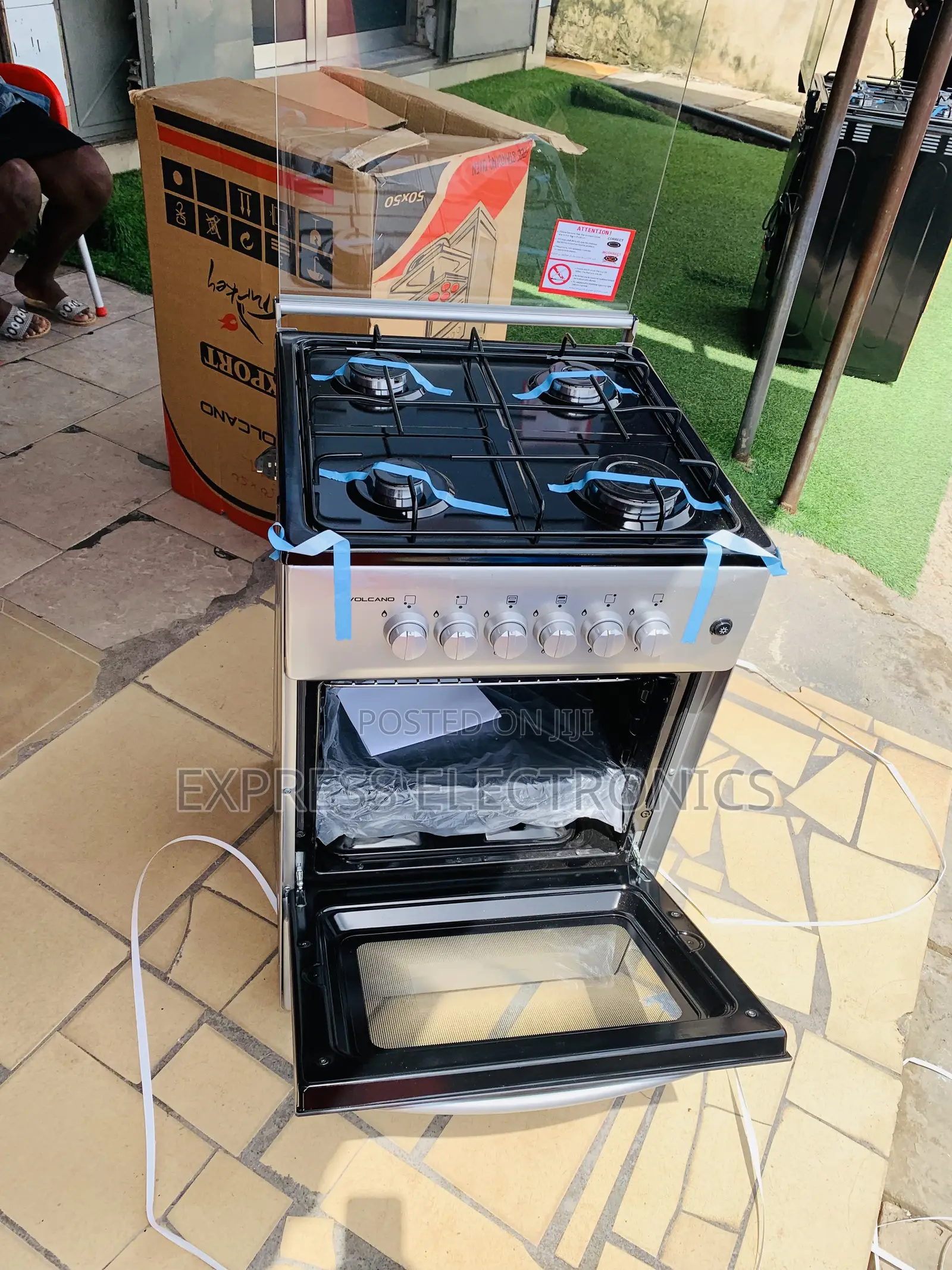 Auto Ignition Volcano Gas Cooker Oven 50/50 4burner