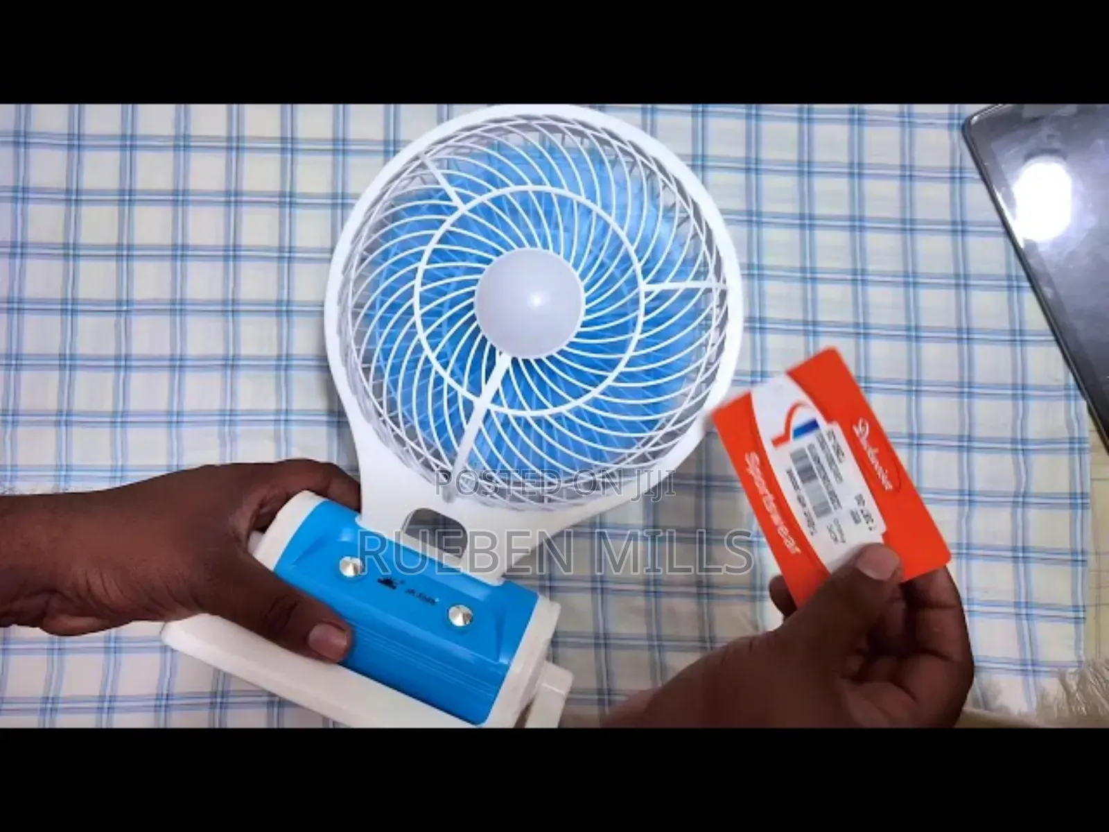 Plastic White Jr-5588 Portable Mini Fan Rechargeable