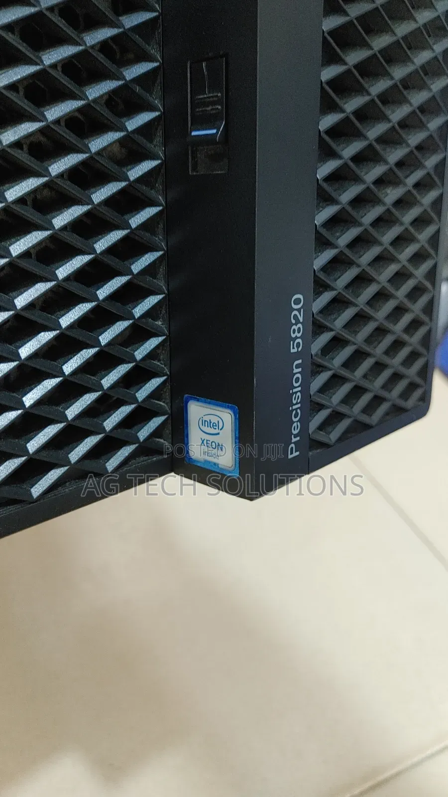 Desktop Computer Dell Precision 5820 32GB Intel Xeon HDD 1T