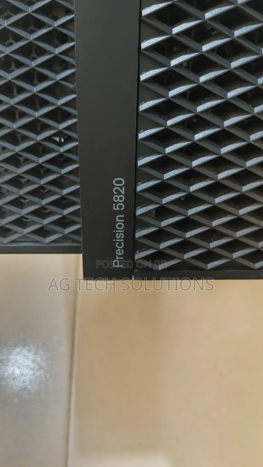Desktop Computer Dell Precision 5820 32GB Intel Xeon HDD 1T