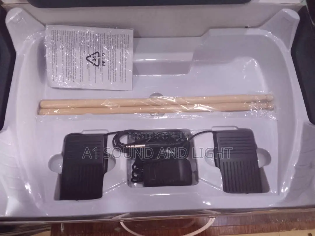Yamaha Desktop Electronic Drum Set
