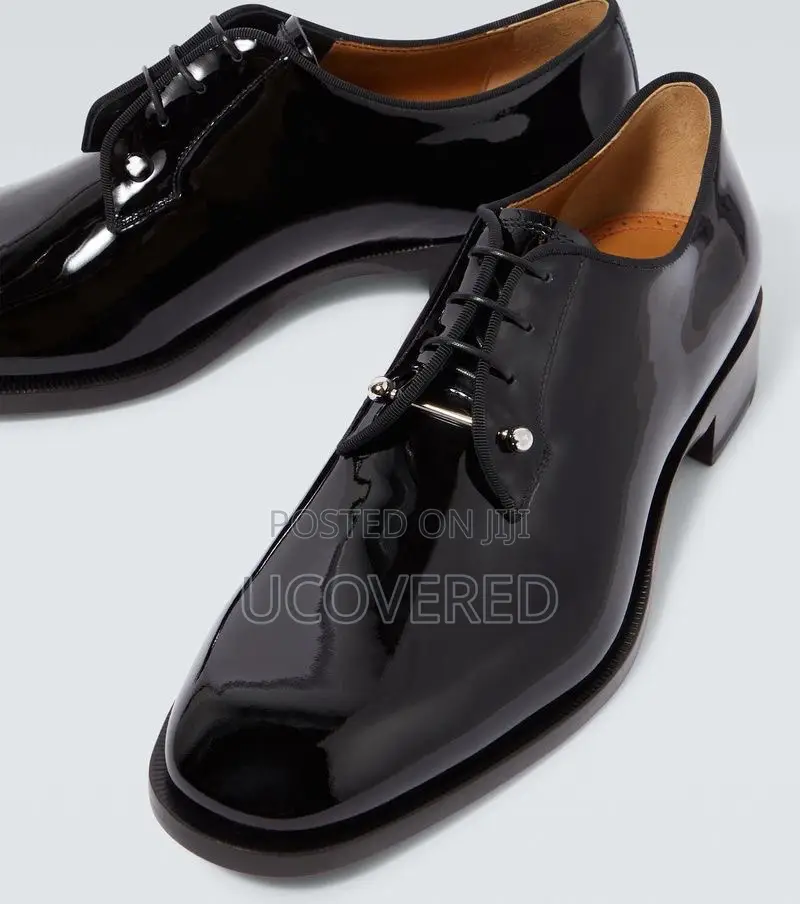 Christian Louboutin Chambeliss Leather Derby Shoe
