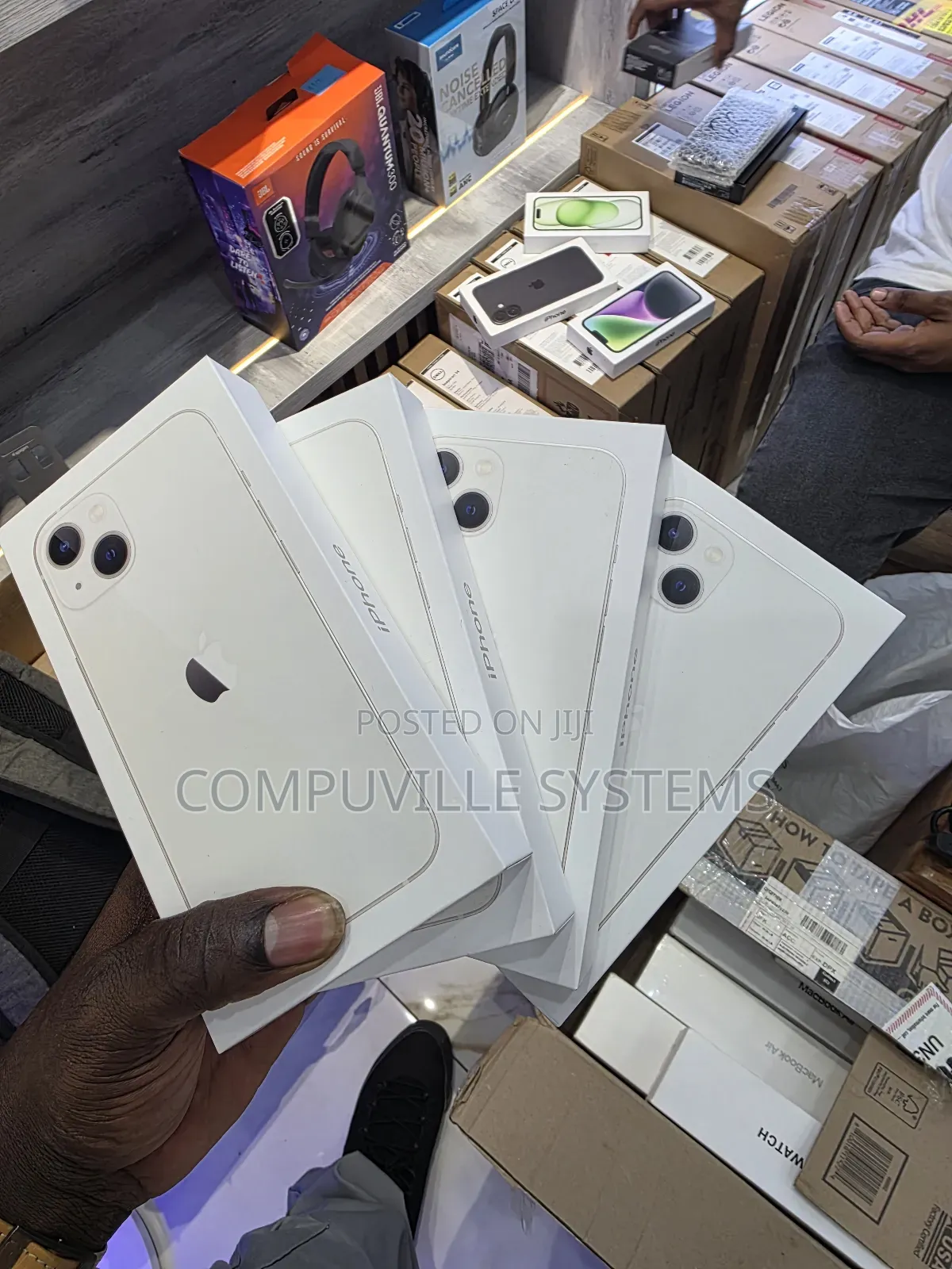 New Apple iPhone 13 128 GB White