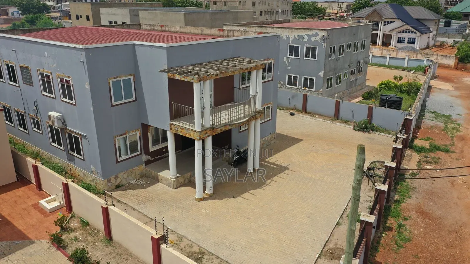 5bdrm Condo in Enjoyy Estates, Accra Metropolitan for sale