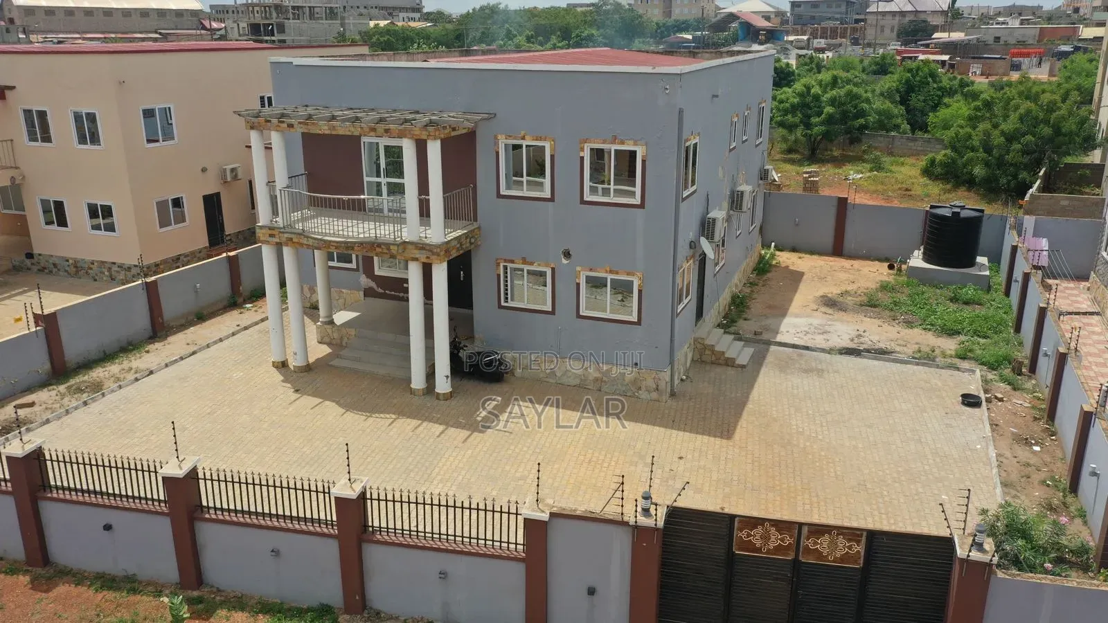 5bdrm Condo in Enjoyy Estates, Accra Metropolitan for sale