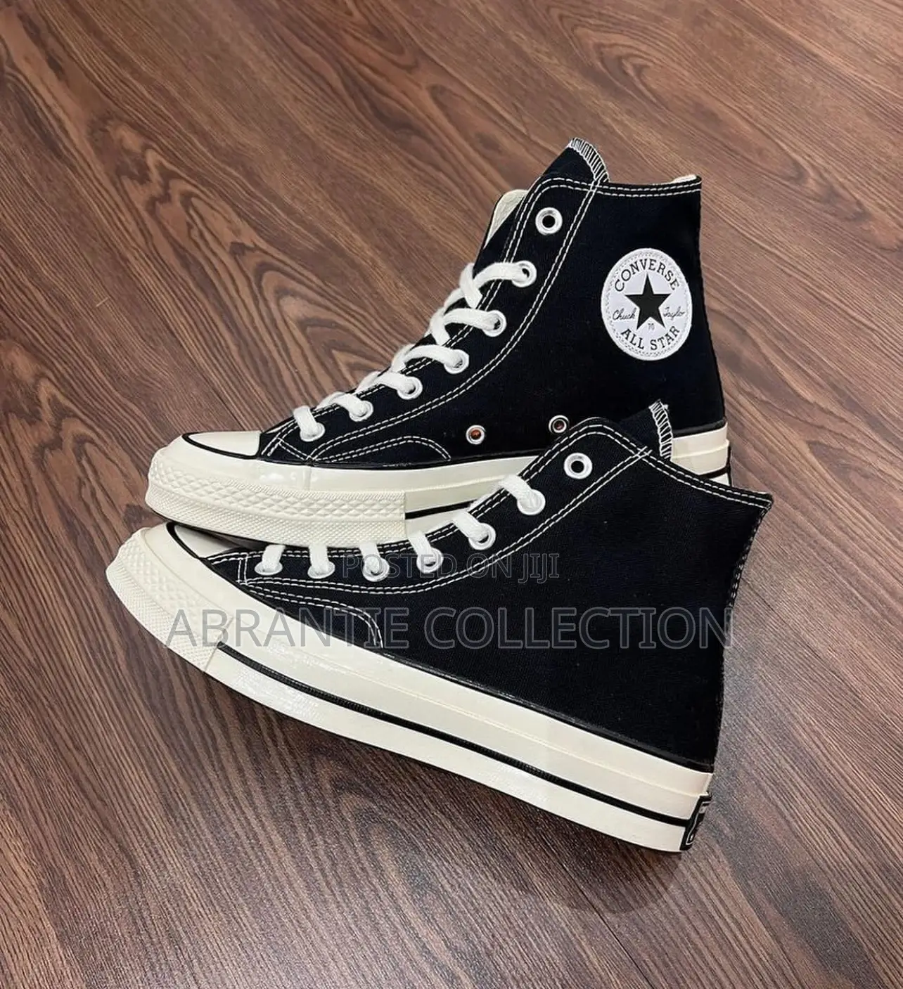 Authentic Chuck Taylor Converse Sneaker