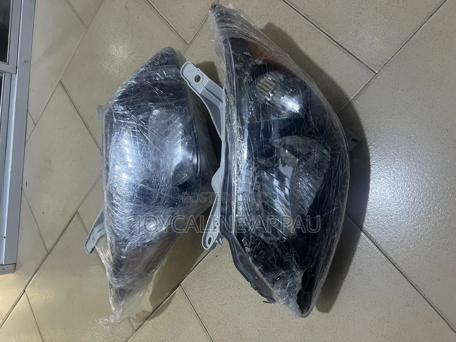 Pontiac Vibe Head Light 2003 to 2008
