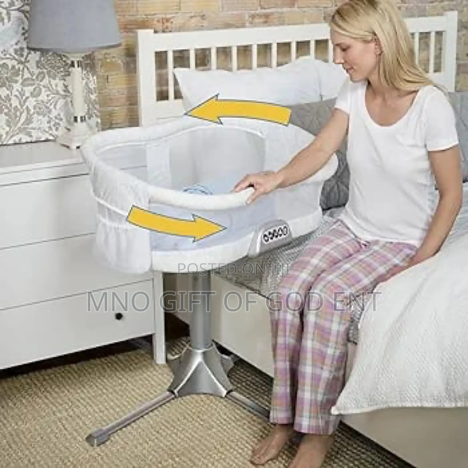 Halo Bassinest Swivel Sleeper – Premiere Series Bassinet