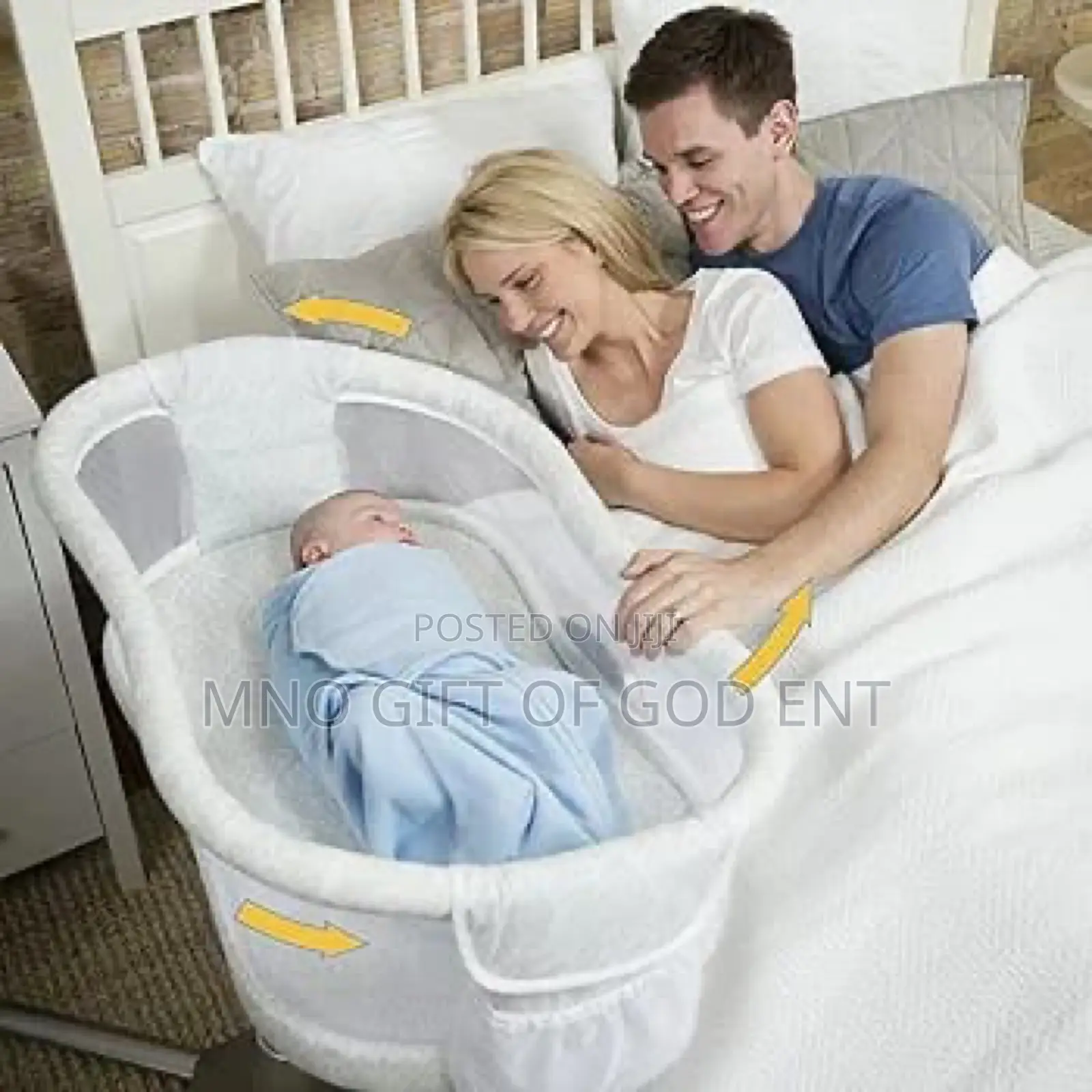 Halo Bassinest Swivel Sleeper – Premiere Series Bassinet