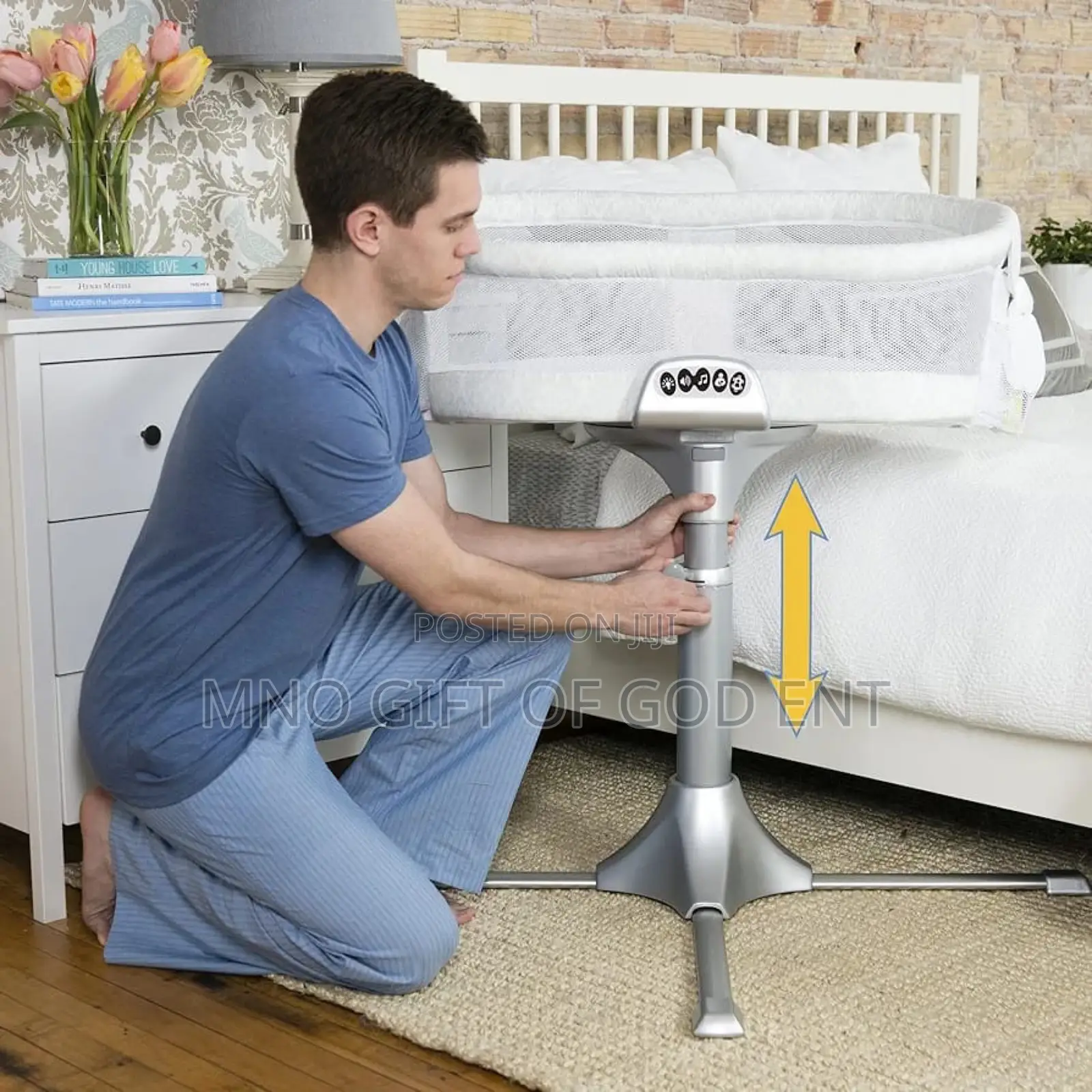 Halo Bassinest Swivel Sleeper – Premiere Series Bassinet