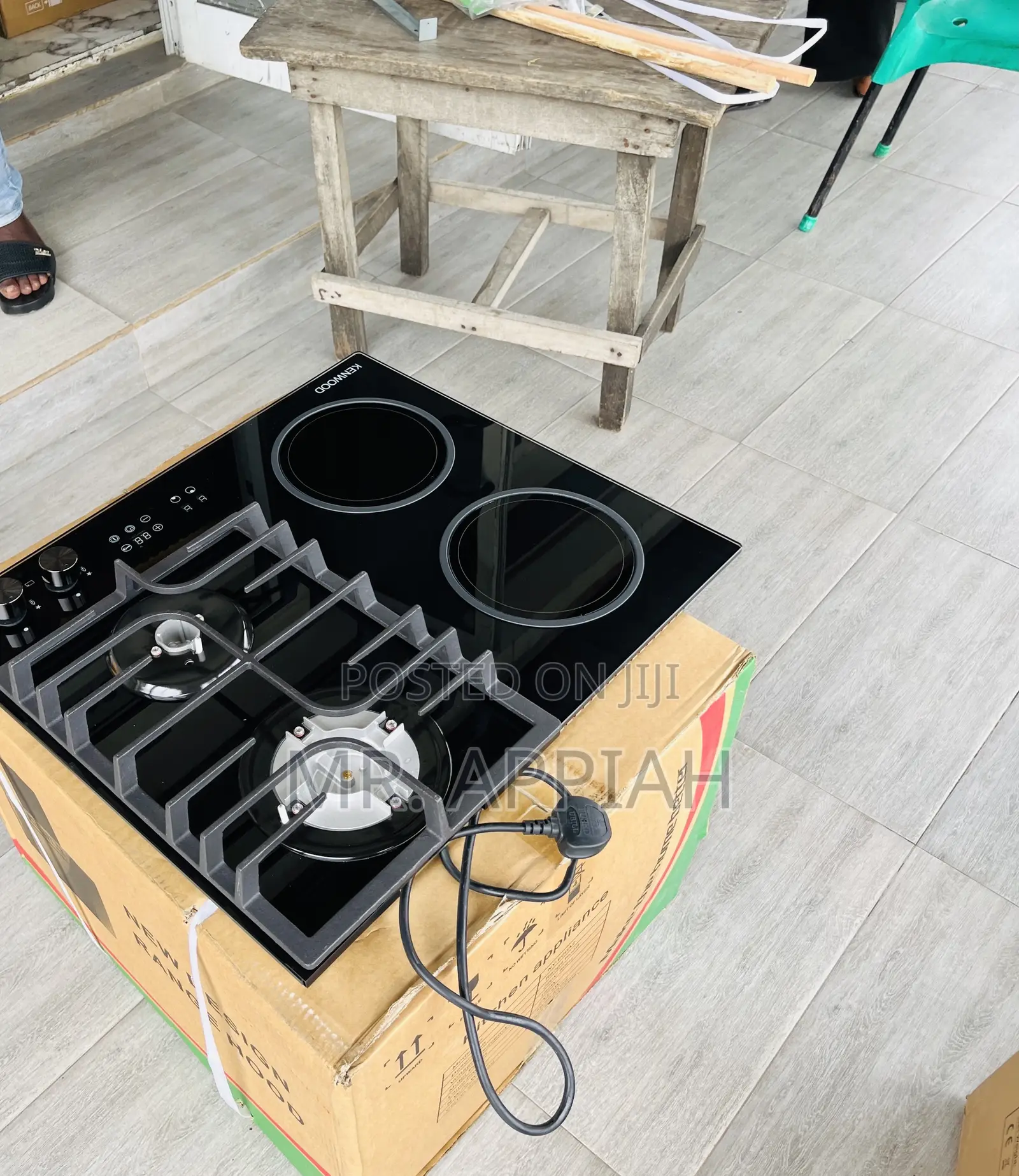 Effective and Durable Kenwood 2 + 2 Electric Glass Hob.
