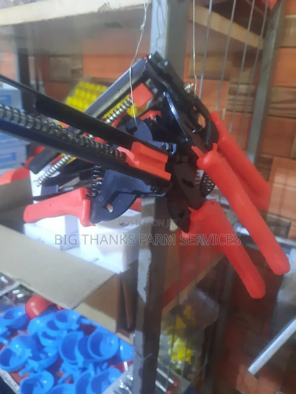 Pliers And Clips For Cage Construction