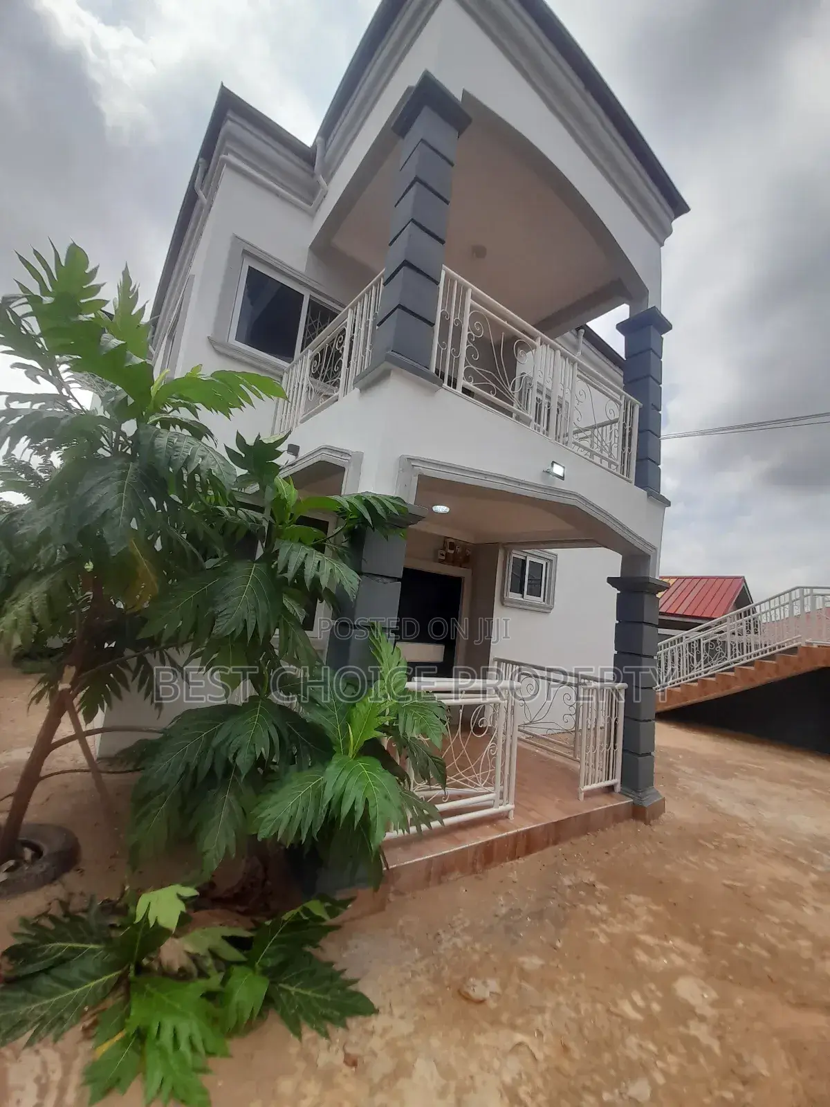 3bdrm Apartment in Obolo Junction, New Legon for rent