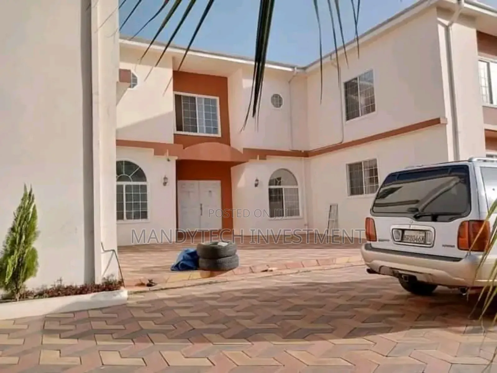 20bdrm Apartment in Barrier for sale