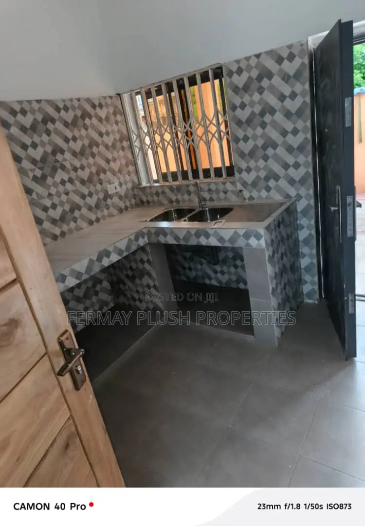4bdrm House in Gh Home, Accra Metropolitan for sale