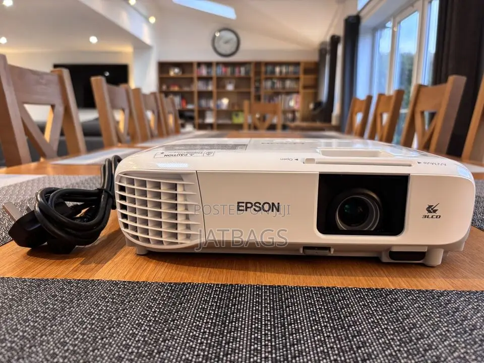 Epson Eb-X39 Projector 3500 Lumens - Uk Used (Free Delivery)