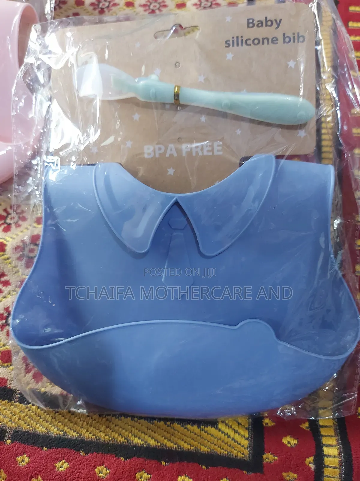 Little Alpaca Silicone Bib With Spoon
