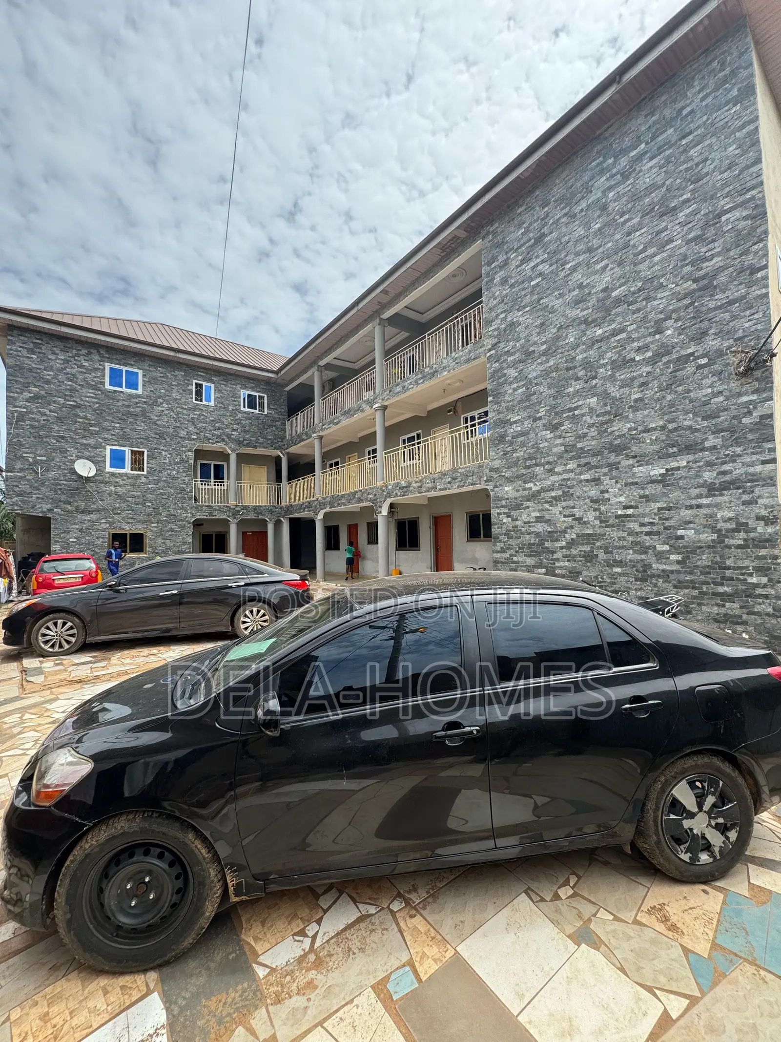 2bdrm Apartment in Adenta, Commandos for rent