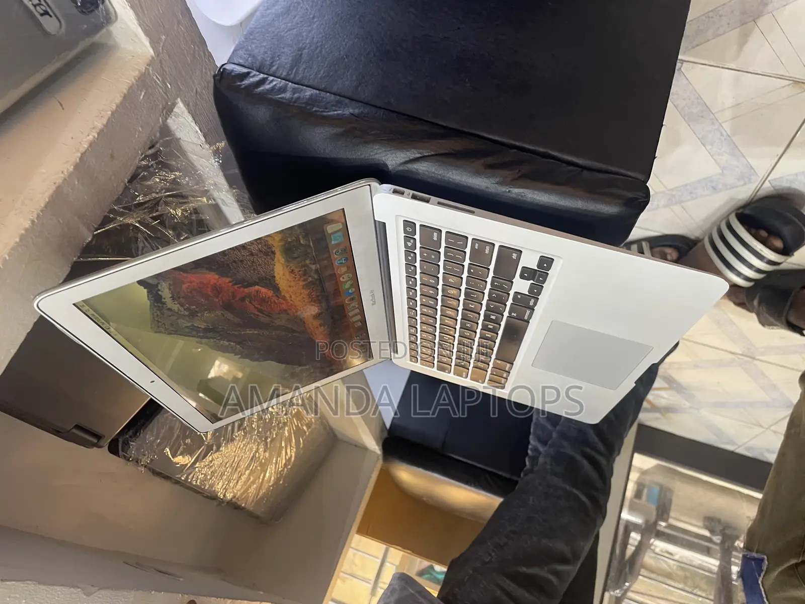 New Laptop Apple MacBook 2012 4GB Intel SSD 128GB