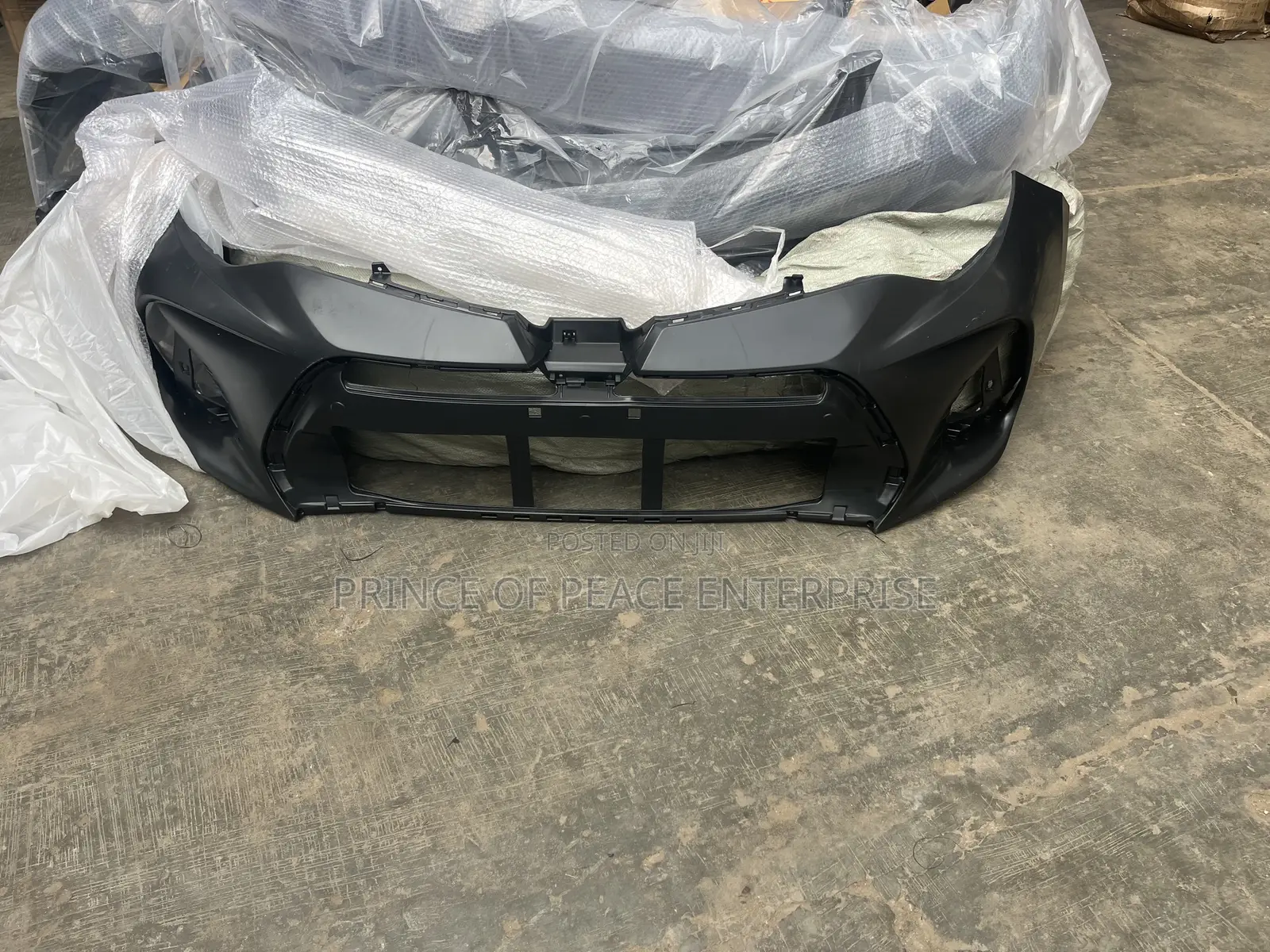 Toyota Corolla 2017 2018 2019 Front Bumper Sports Se