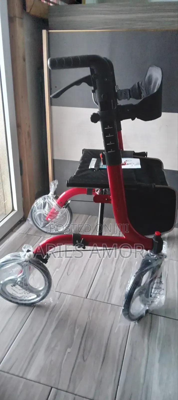 Walker Rollator Standard With Wheels and Bag
