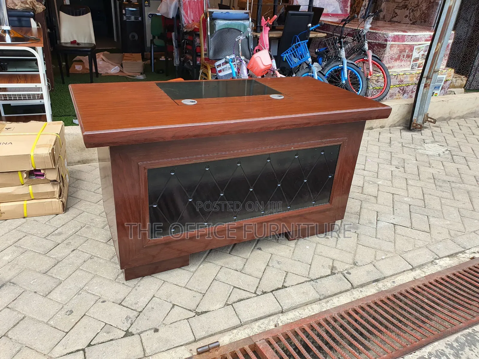 Executive Desk (140cm) Standard