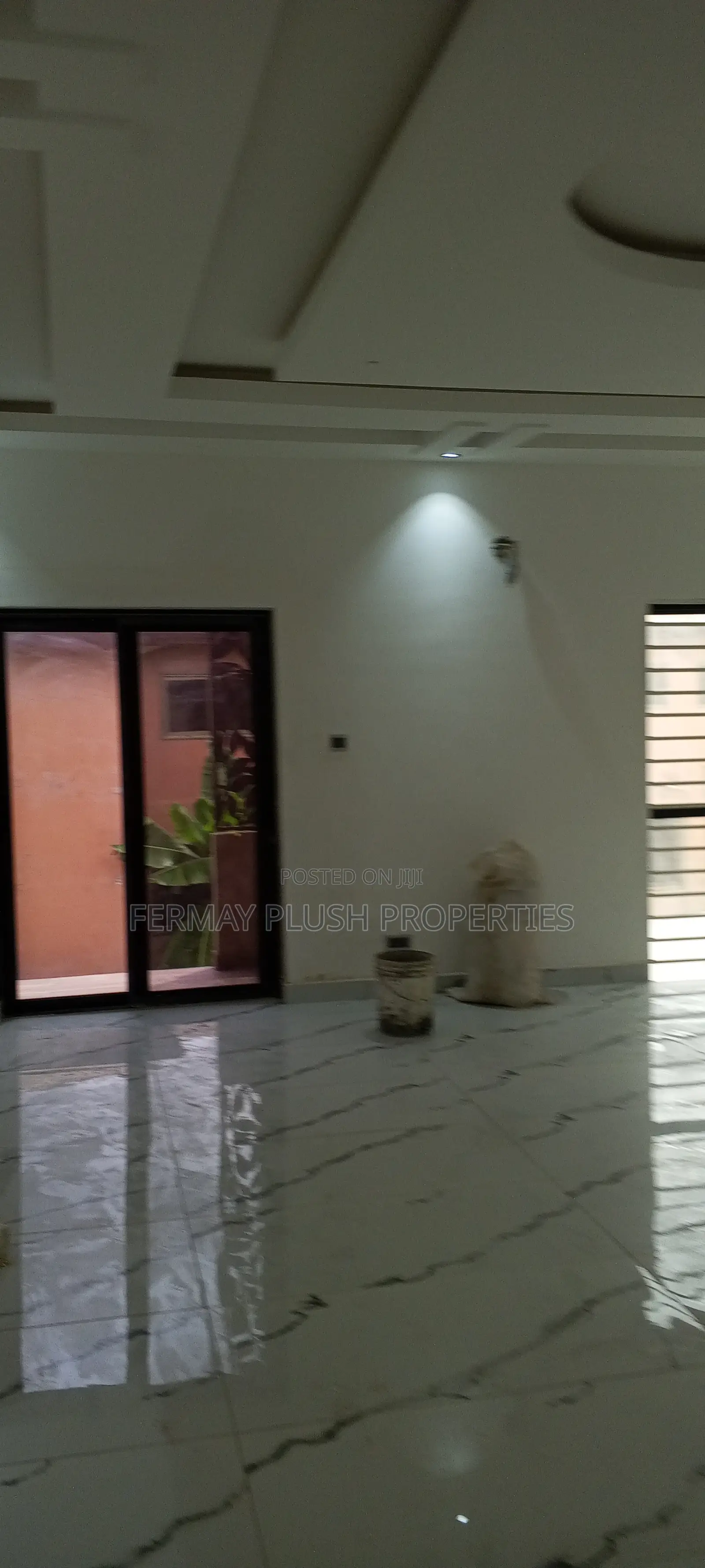 4bdrm Mansion in Newly Built Machine, Accra Metropolitan for sale