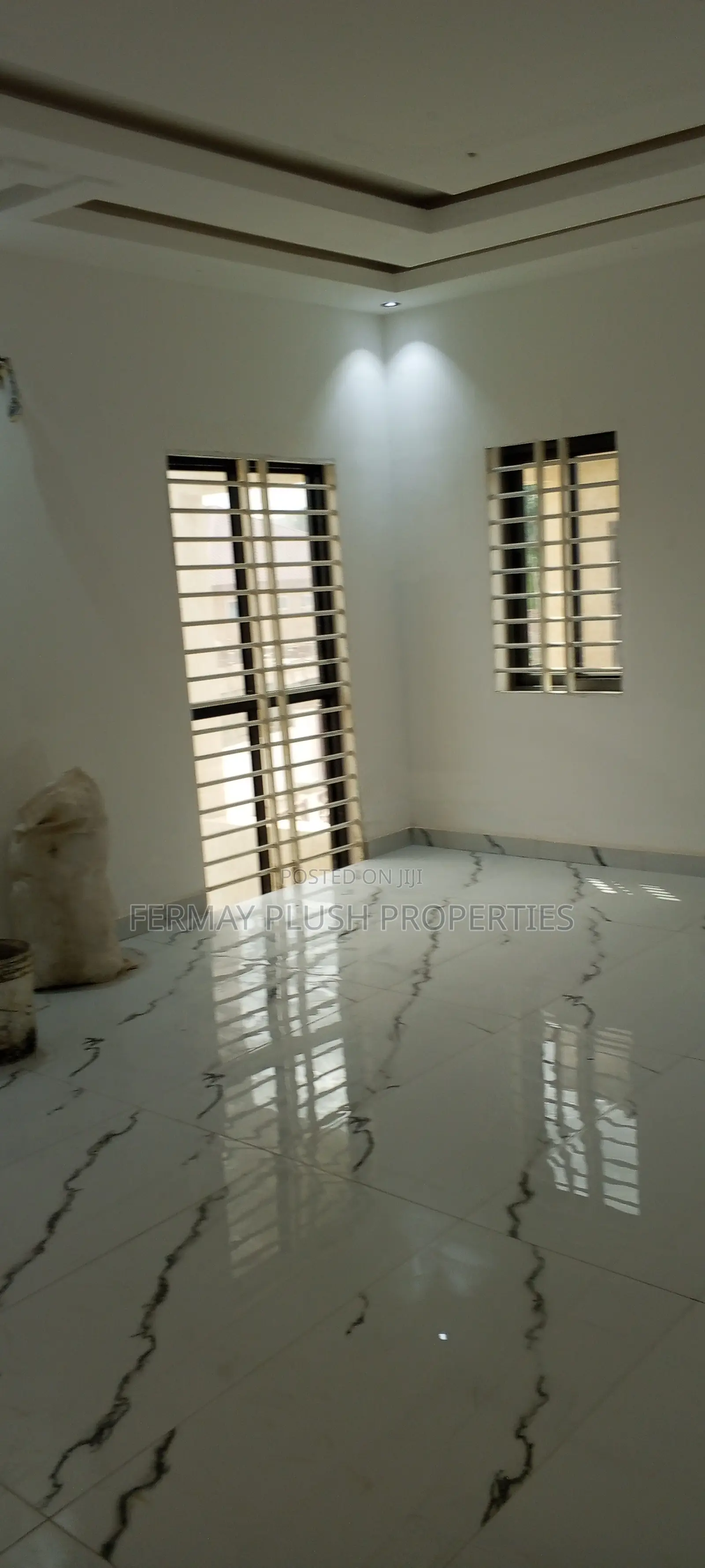 4bdrm Mansion in Newly Built Machine, Accra Metropolitan for sale