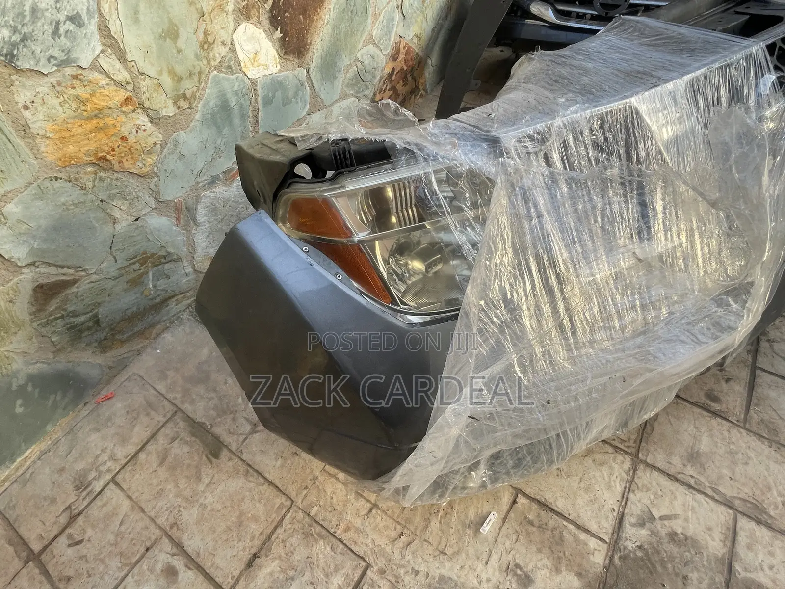 Nissan Pathfinder (2009-2012) Front Cut Available