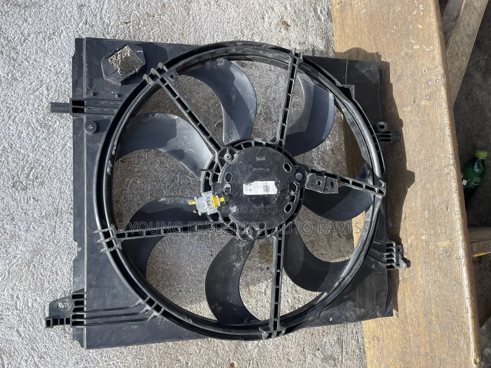 Nissan Rogue 2019 2020 2021 Radiator Fan