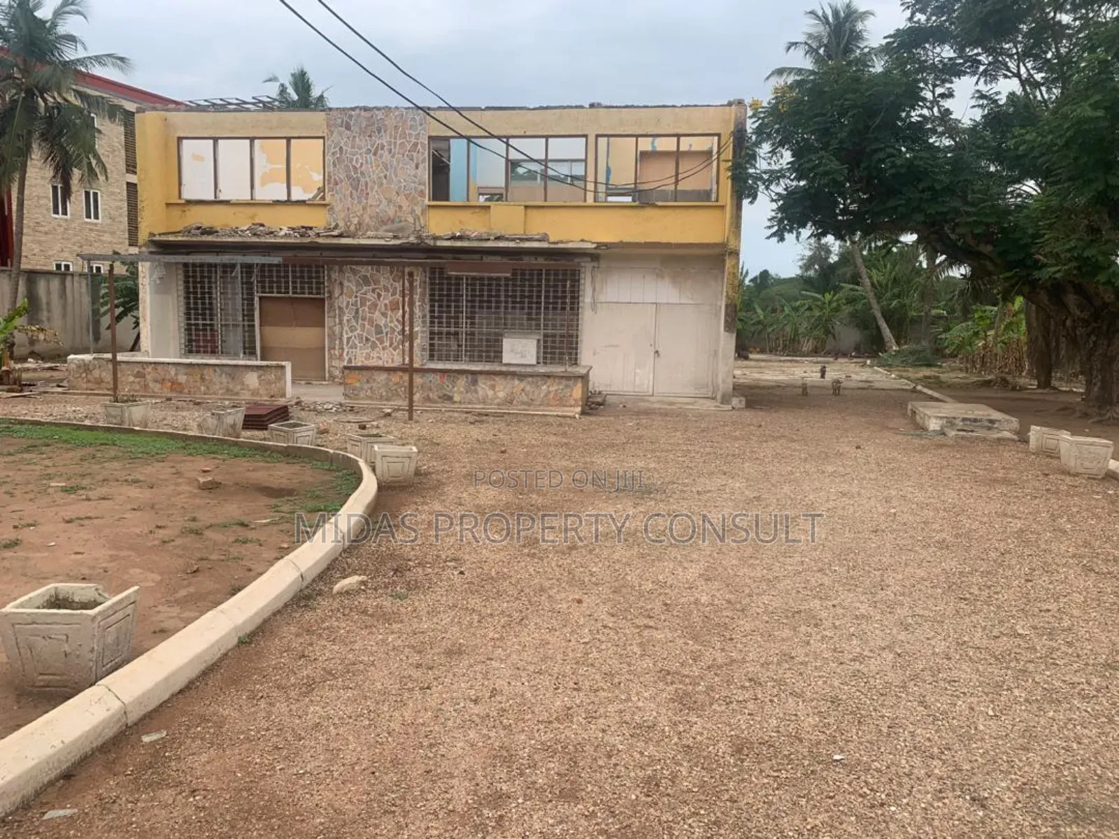 3 and Half Plot for Sale at Cantonment