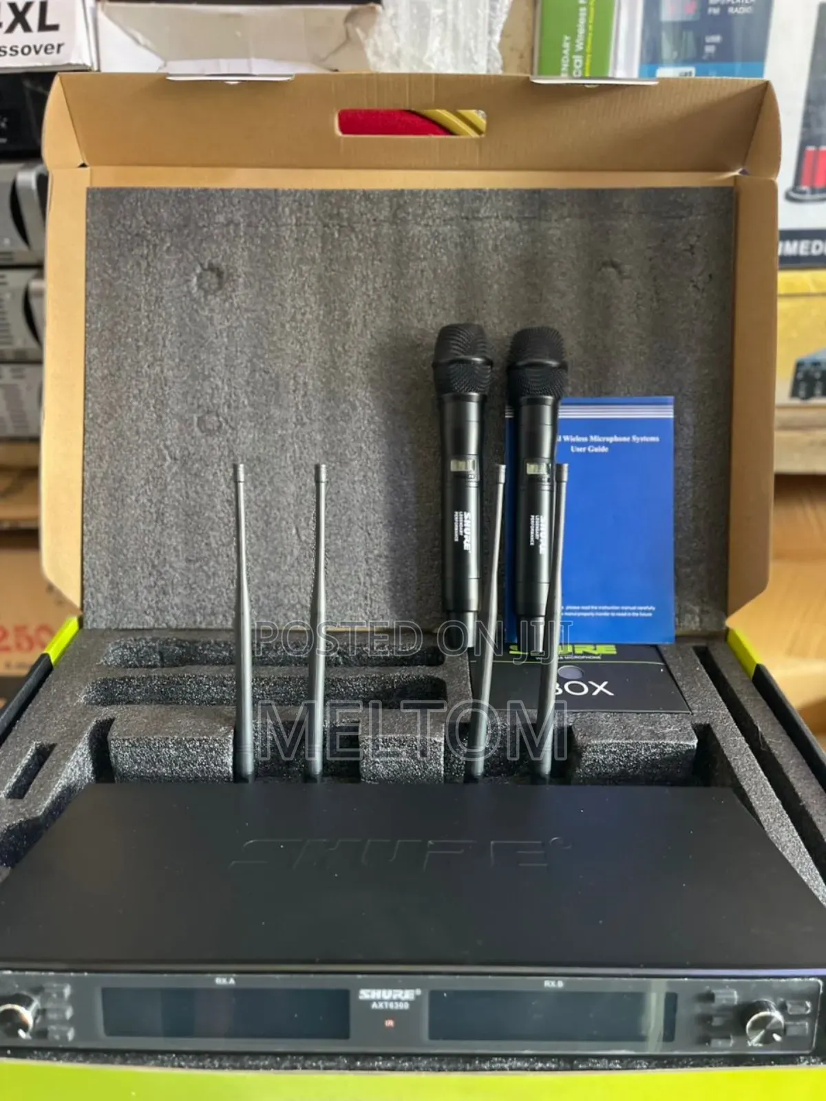 Shure Axt6300 2in1 Wireless Microphone