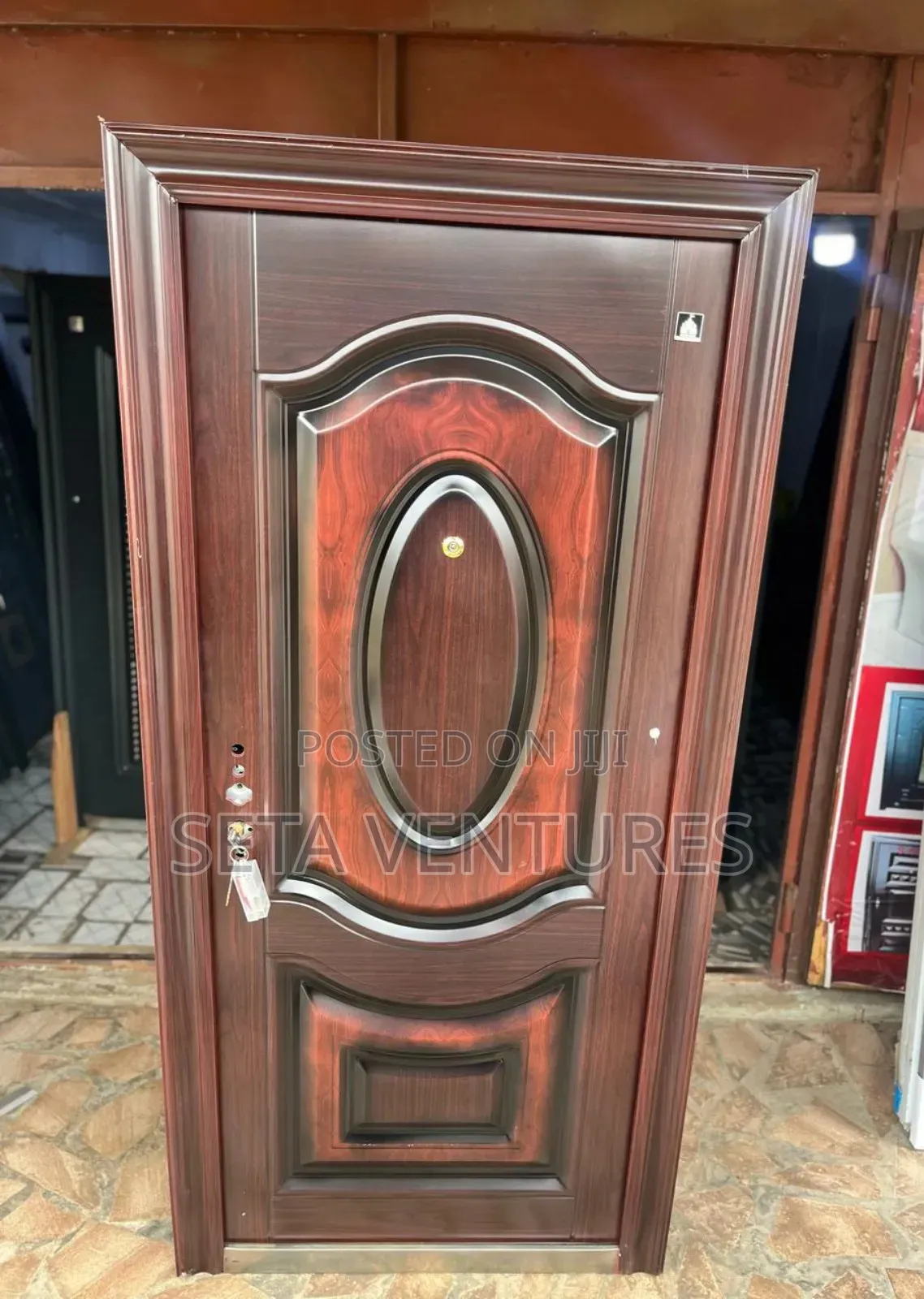248 Splendor Smooth Door