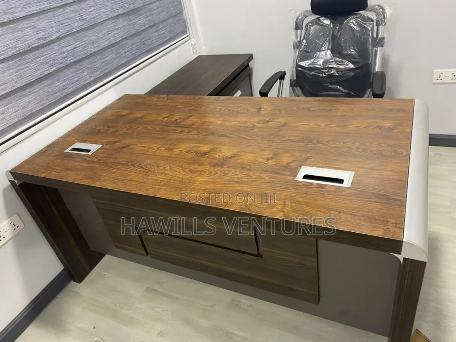 L - Shape Executive Office Desk