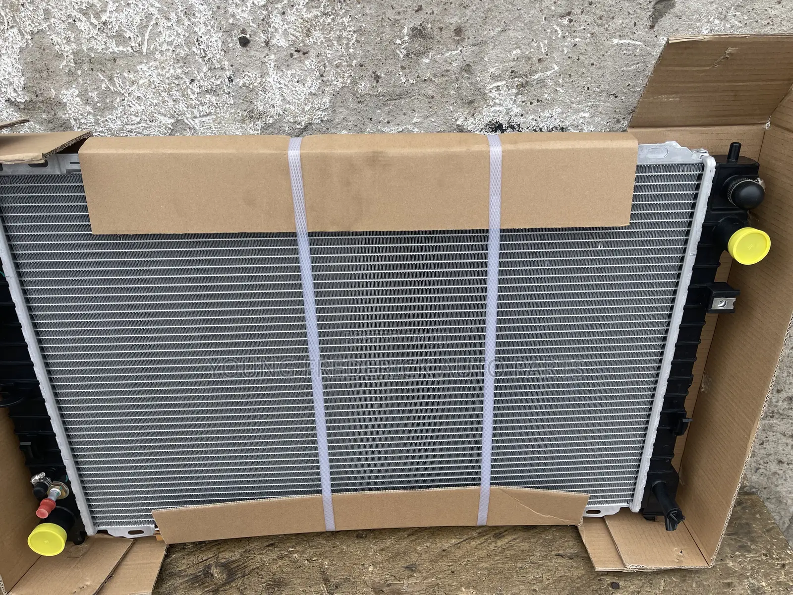 Ford Escape/Madza Tribute Radiator