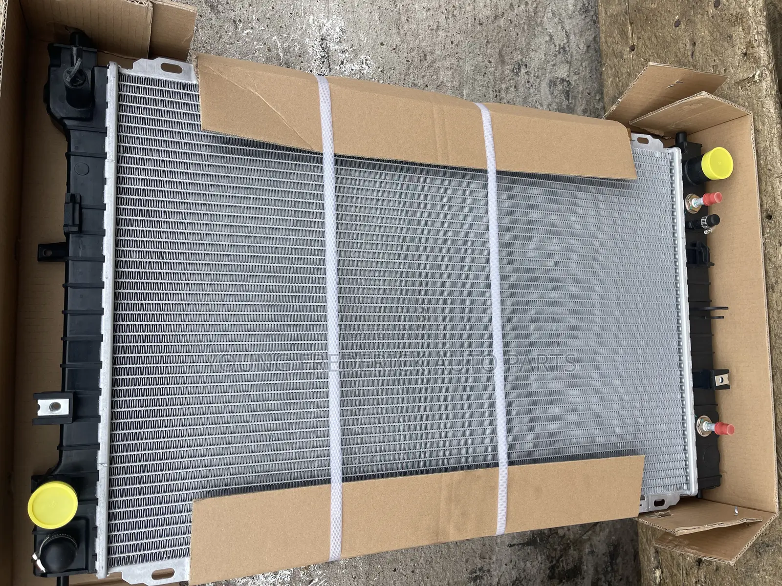 Ford Escape/Madza Tribute Radiator