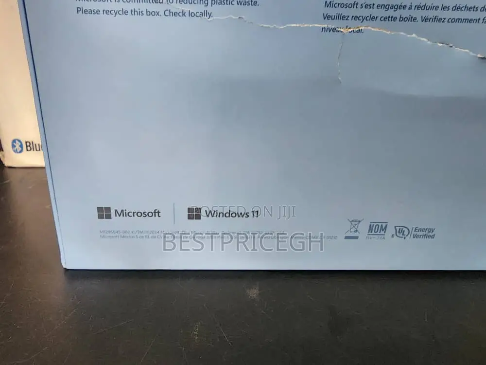 New Microsoft Surface Pro 11th Edition, a Copilot+ PC 16GB SSD 512GB