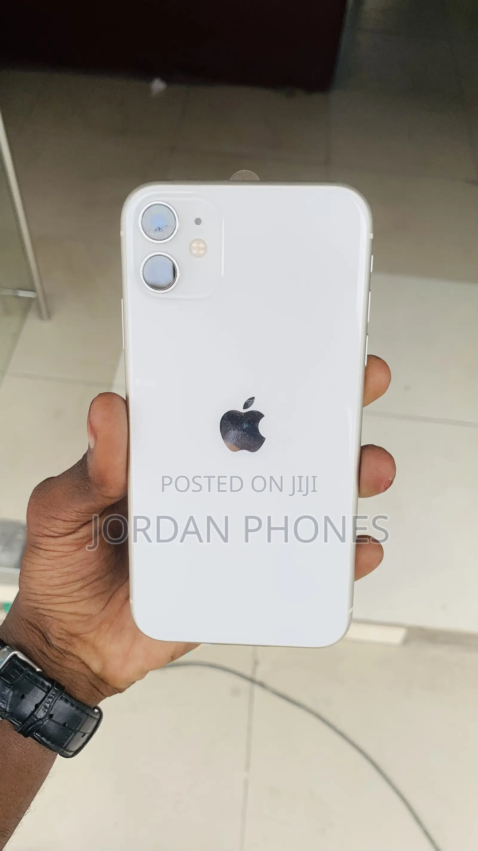 Apple iPhone 11 64 GB White