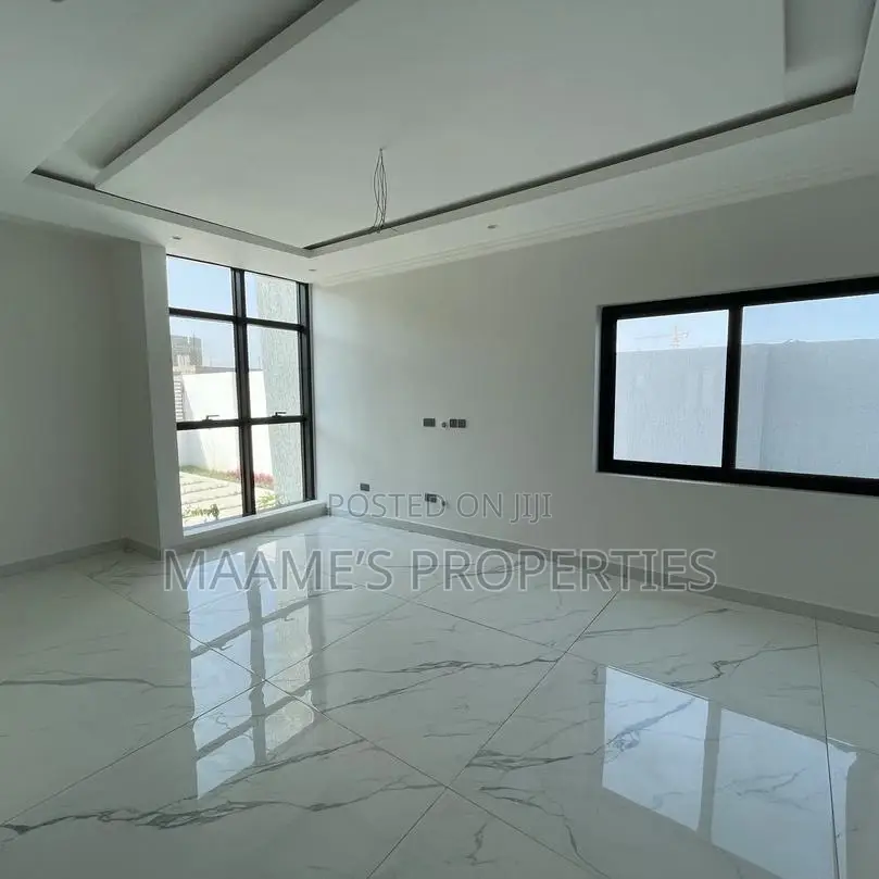 4bdrm Duplex in Airport Residential Area for sale