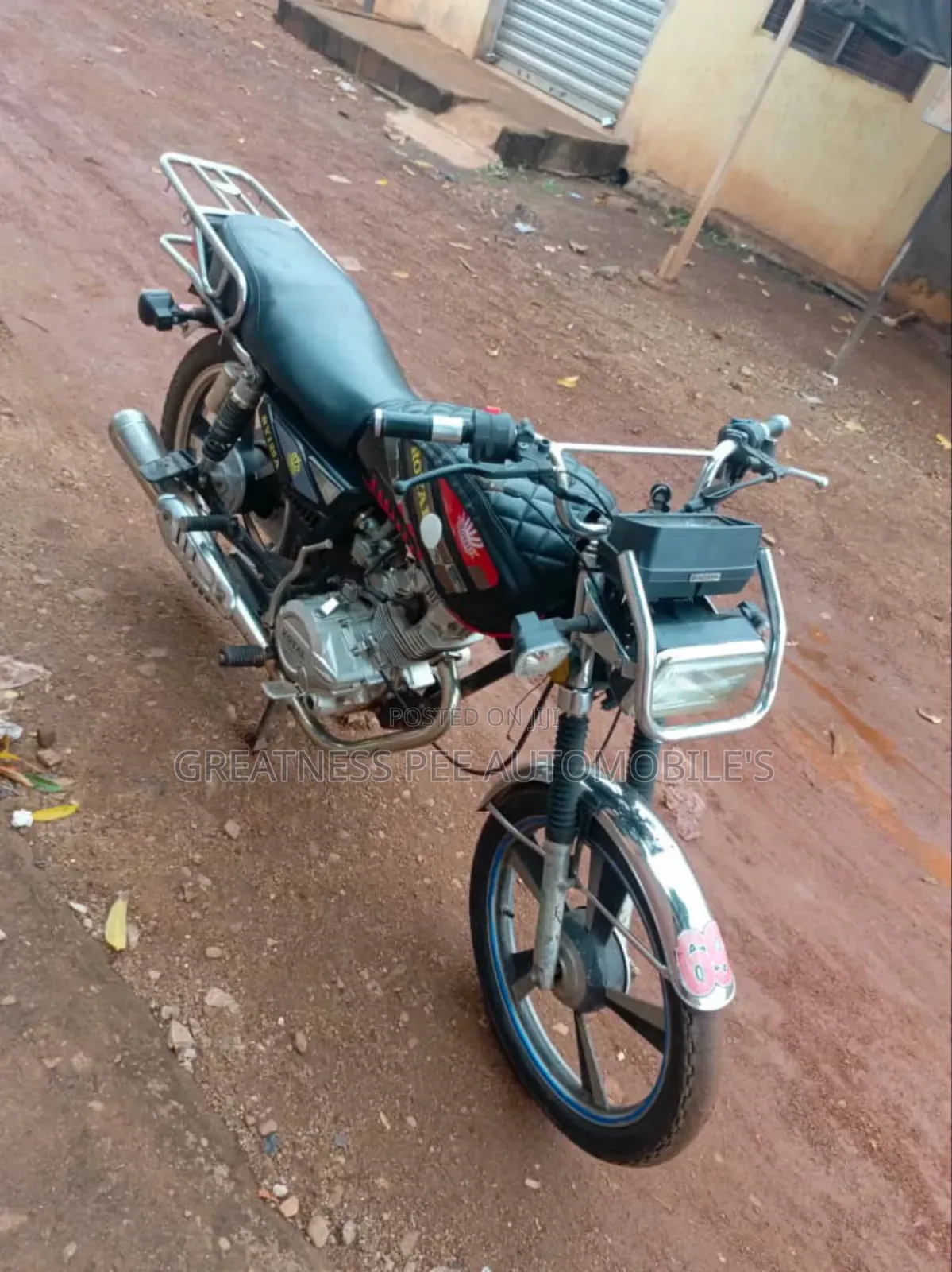 Royal Motorcycle 2021 Black
