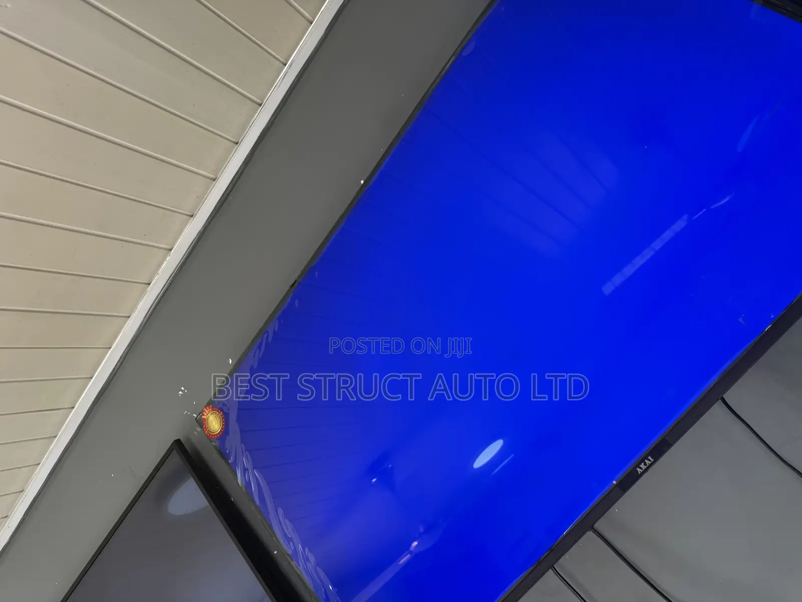 50 Inches Akai Led Tv