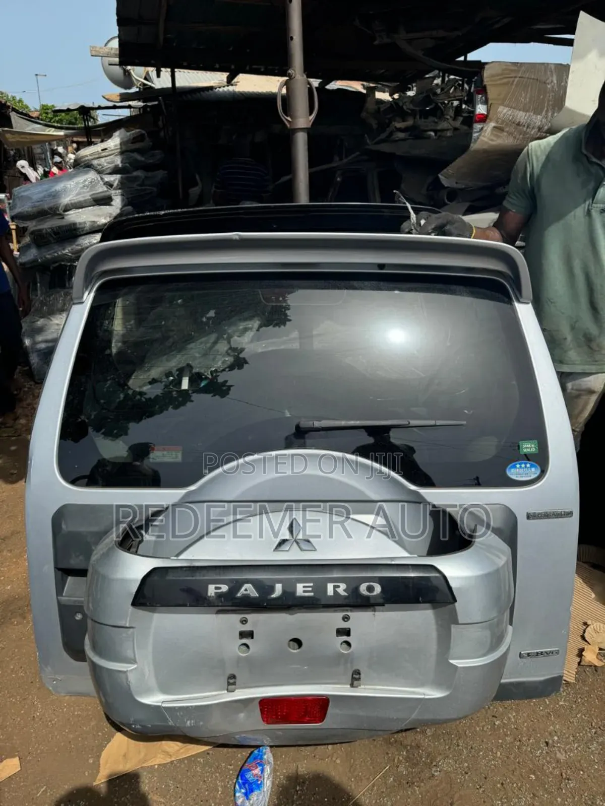 Mitsubishi Pajero Boot 2008,2010,2012,2014,2015,2016