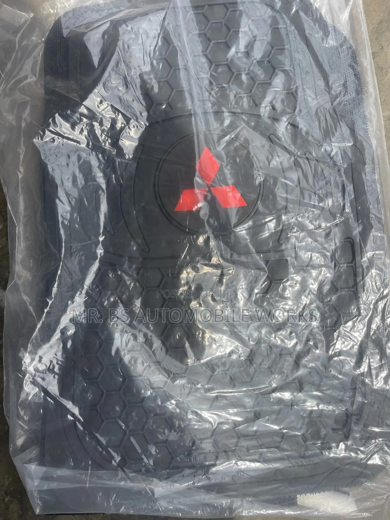 Mitsubishi Floor Mat (Universal)