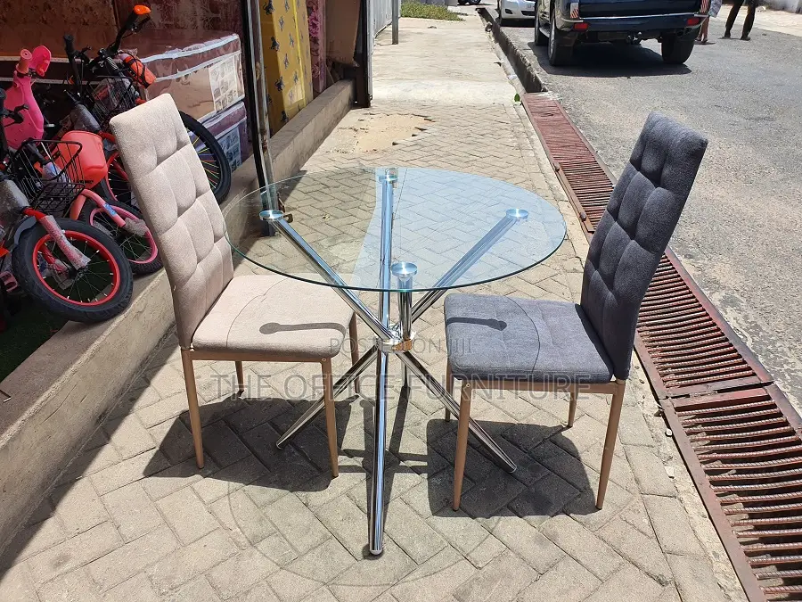 Round Glass Two Seater(Transparent)