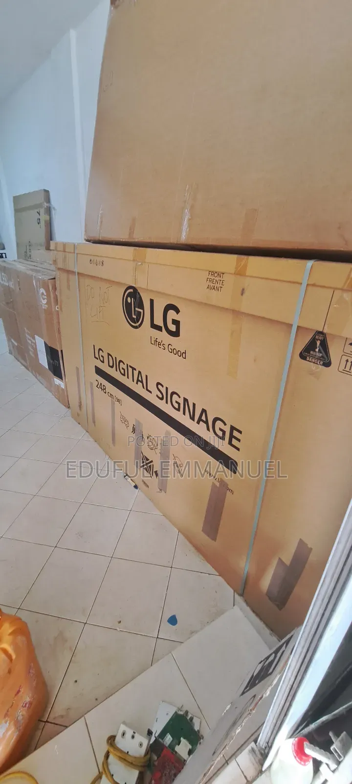 Lg 98" Uhd Premium Large Signage Digitsl Display Ips